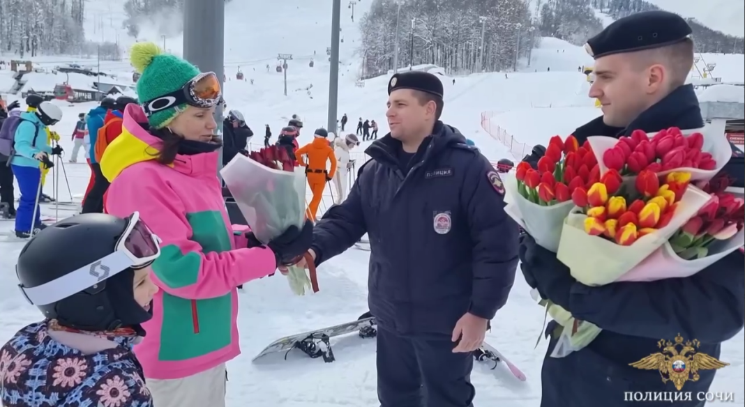 В горах Сочи прошла акция «Цветочный патруль»