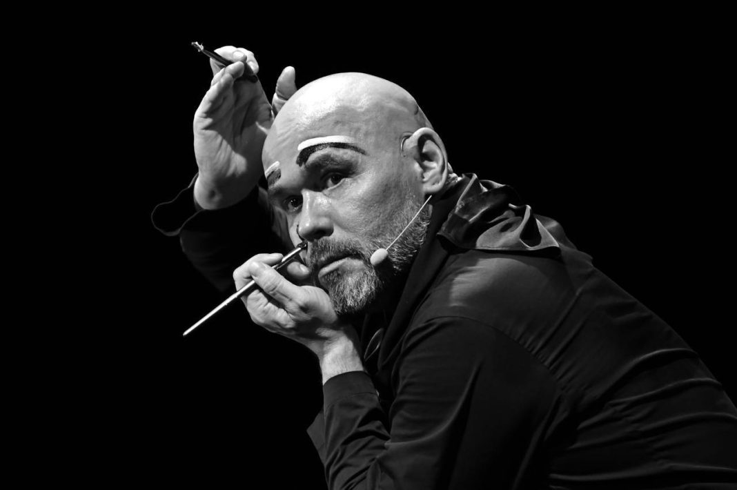 Худрук Зимнего театра Сочи Максим Аверин получил звание «Народный артист России»