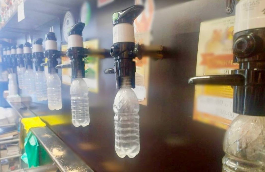 Рейды в Сочи: полиция изъяла 500 литров незаконного алкоголя за три дня