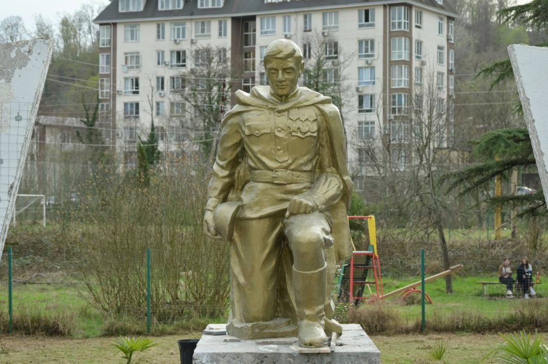 В Сочи реконструируют памятник героям Великой Отечественной войны в селе Раздольное