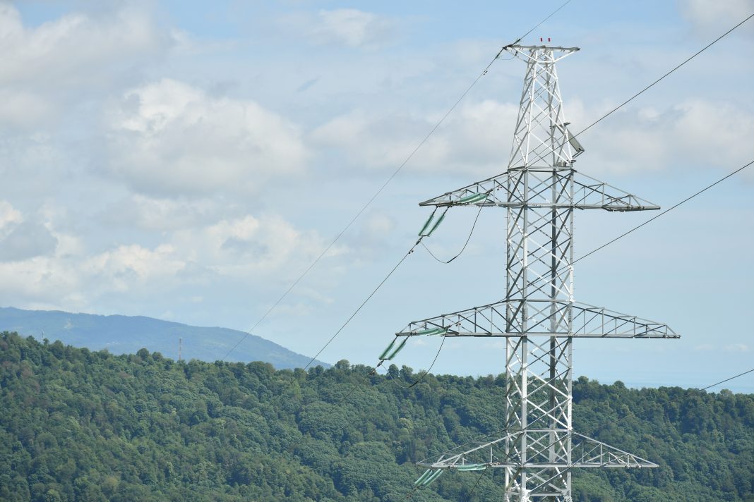 Кому 13 марта отключат электричество в Сочи: полный список адресов