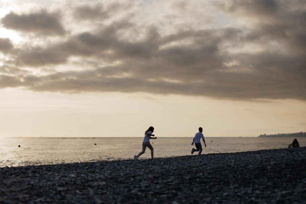 Черноморские лагеря дорожают: сколько стоит отправить ребенка в Сочи на лето-2026