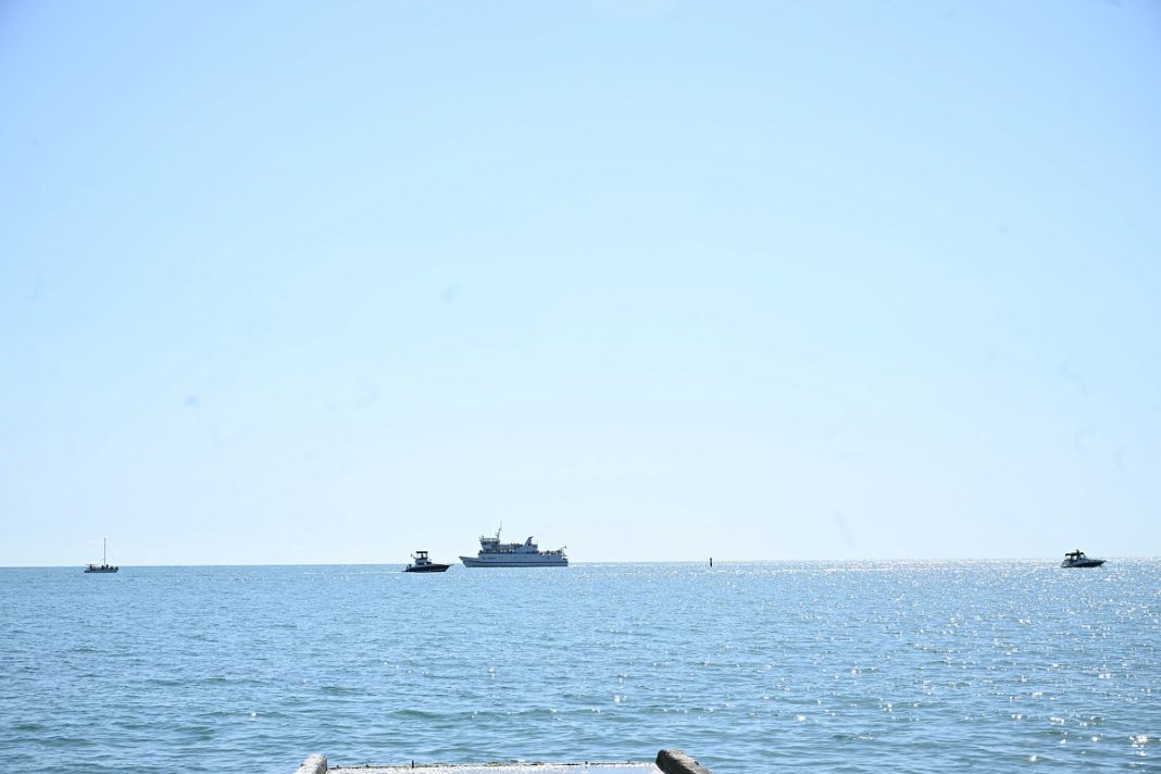 Сохраняйте спокойствие: в акватории Сочи 7 ноября проходят учебные стрельбы