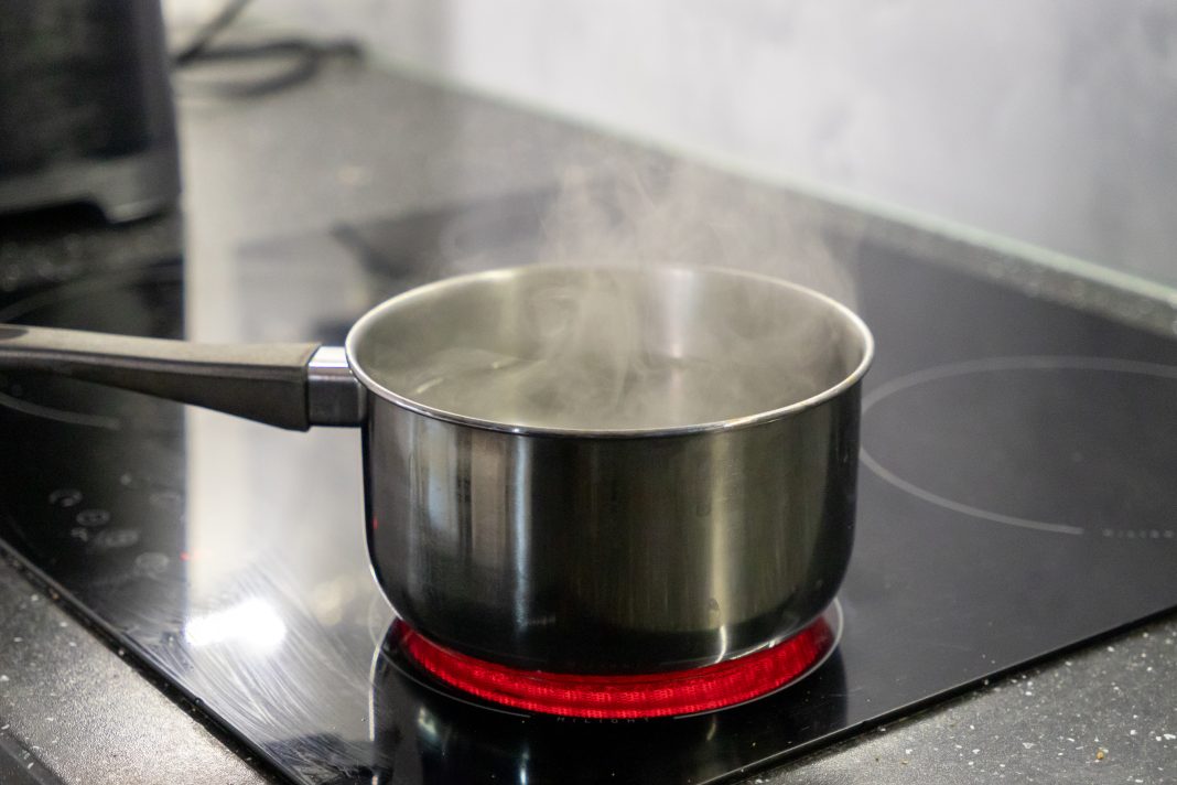 Жители Министерских озер останутся без горячей воды на две недели