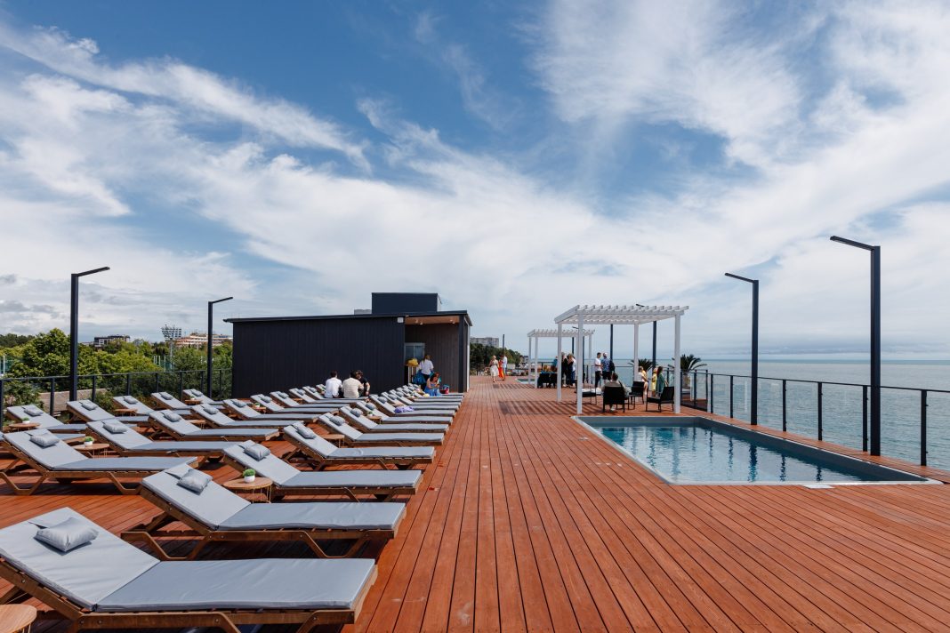 Сочи ожидает наибольшую загрузку отелей на майские праздники среди всех курортов края