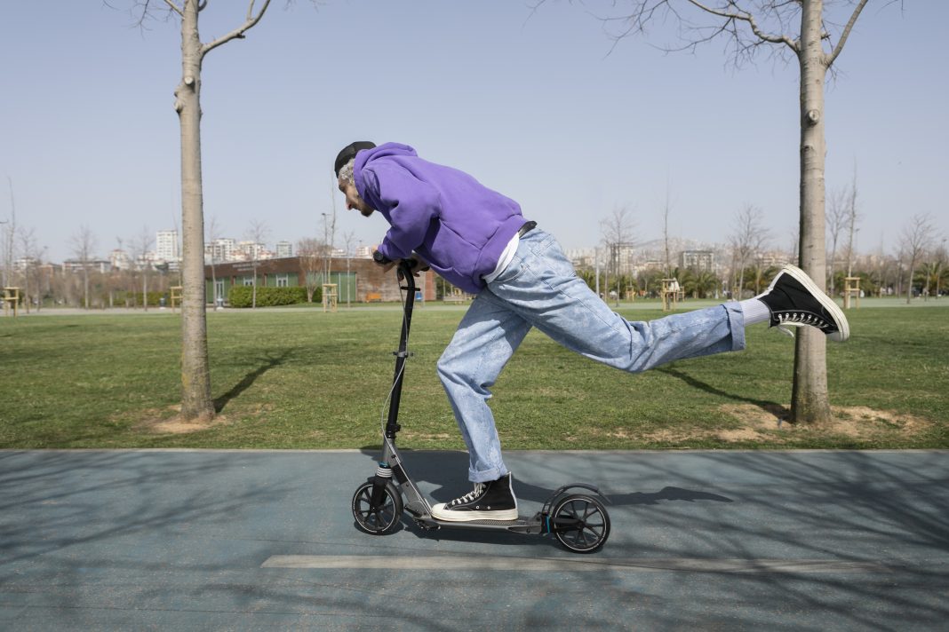 В Сочи ограничили скорость кикшеринговых самокатов до 20 км/ч