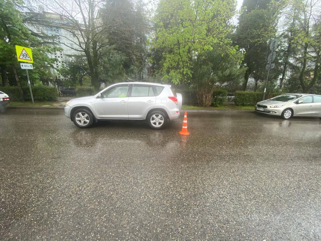 В Сочи восьмилетний ребёнок попал под колёса Toyota