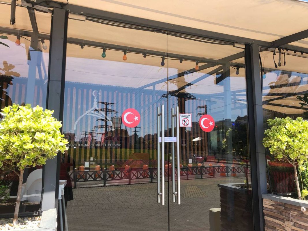 Турецкий ресторан в центре Сочи закрыли на 30 суток из-за сотрудников-нелегалов