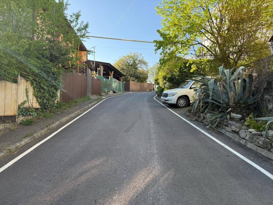 В Сочи водитель сбил 6-летнего ребёнка: мальчик выбежал на дорогу