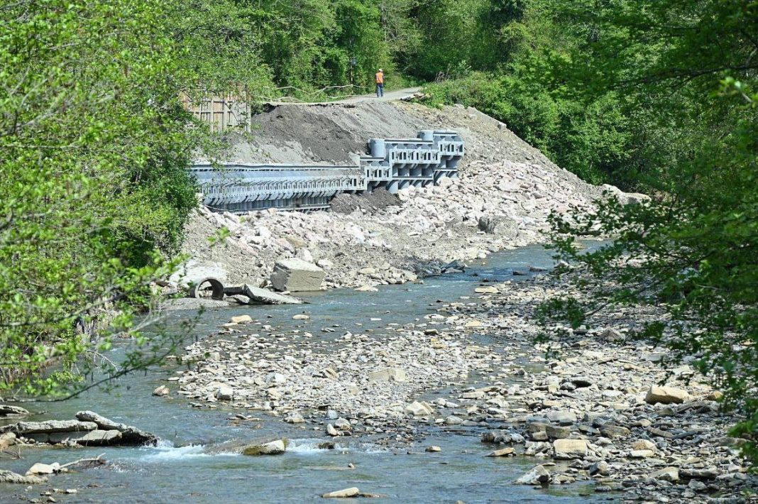 Прошунин: восстановление дороги на переулке Надежды в Сочи завершат в начале мая