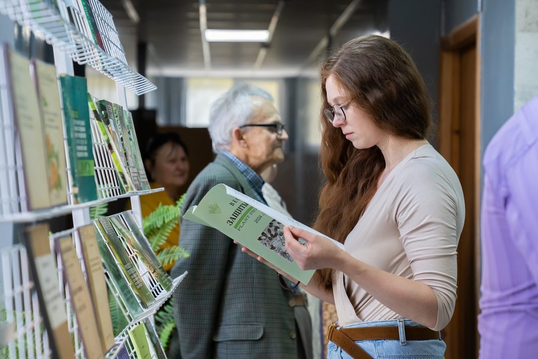 В Сочи обсудили защиту субтропической флоры от вредителей и болезней