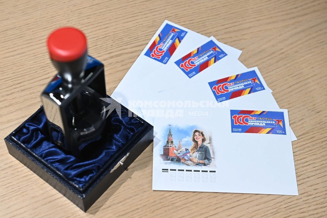 Мэр Прошунин поздравил коллектив газеты «Комсомольская правда» с вековым юбилеем издания