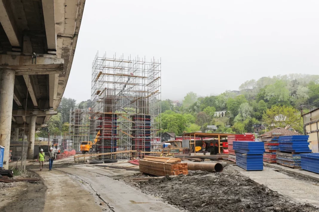 В Сочи на 60% завершено возведение опор на обходе Адлера