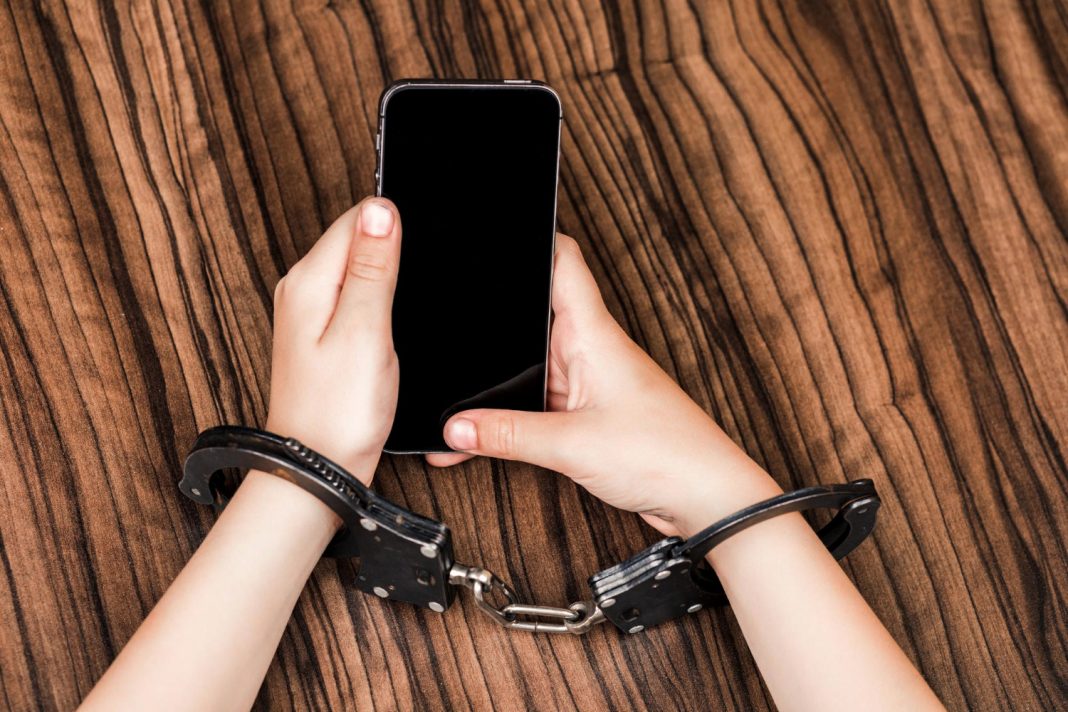 Сочинец получил два года ограничения свободы за фальшивое сообщение о взрыве