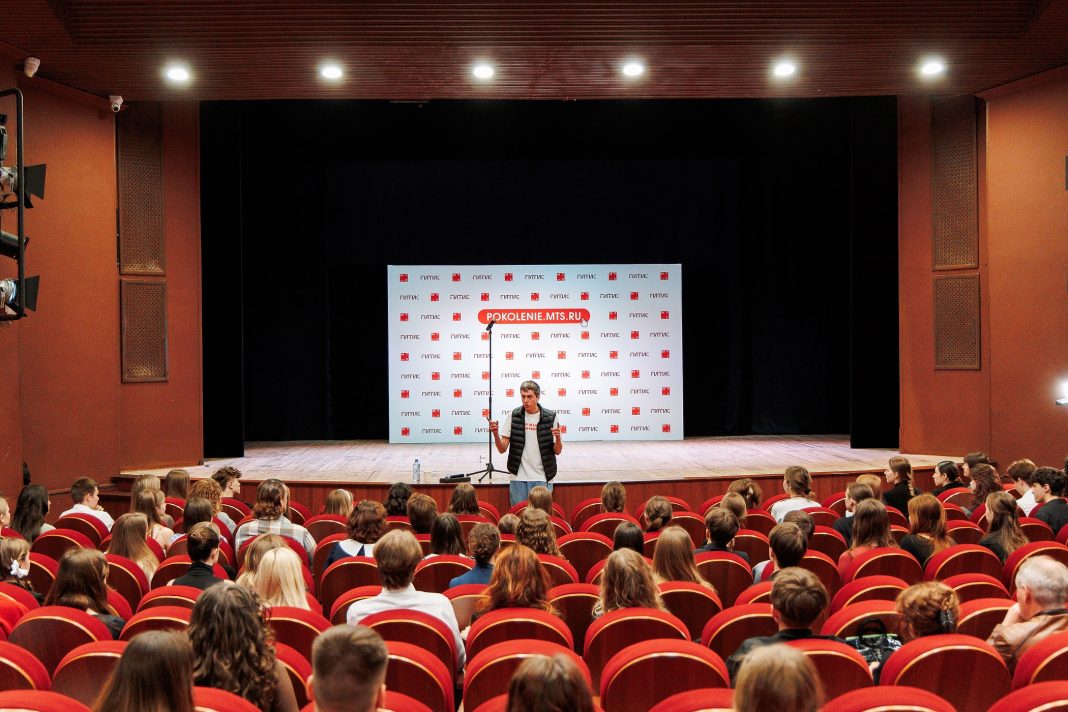 Стали известны имена абитуриентов из Краснодарского края, которых рекомендуют в ГИТИС