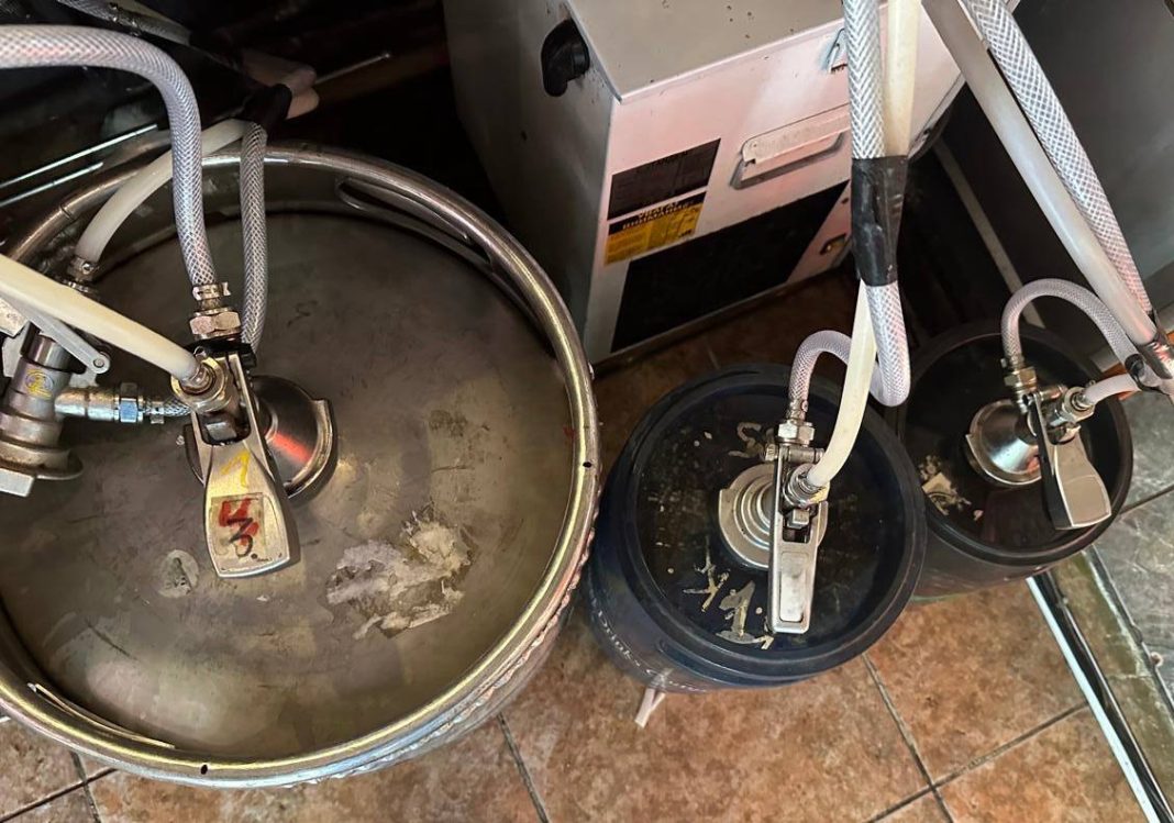 Больше 1000 литров пива и сидра изъяли в Сочи из незаконного оборота