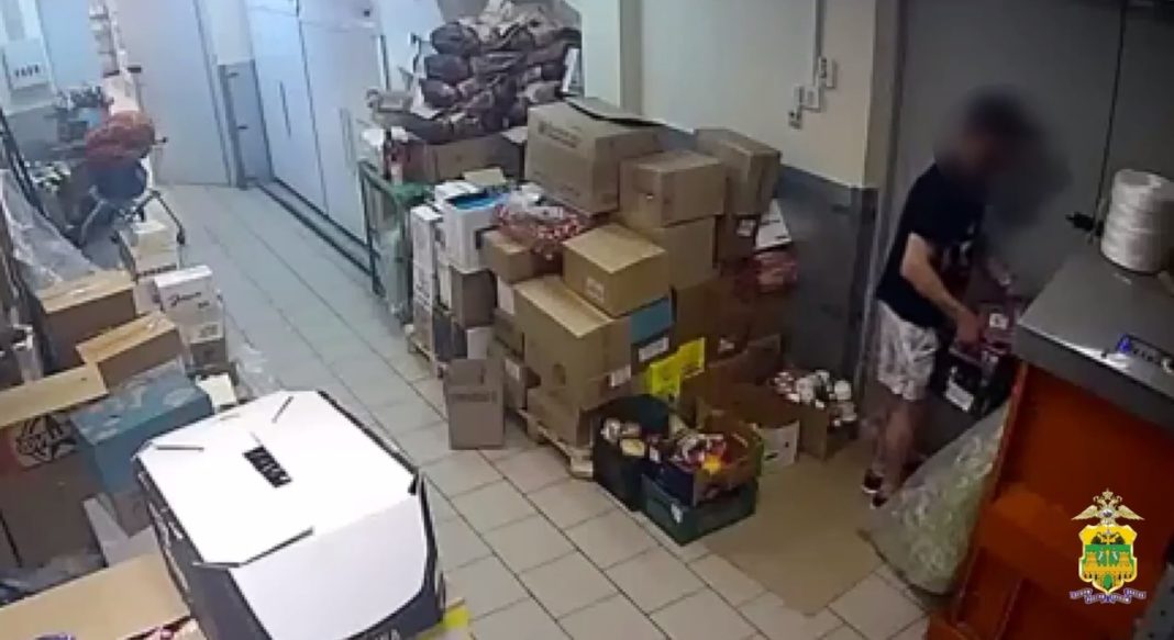 Житель Сочи задержан за кражу товаров из магазина на 23 000 рублей