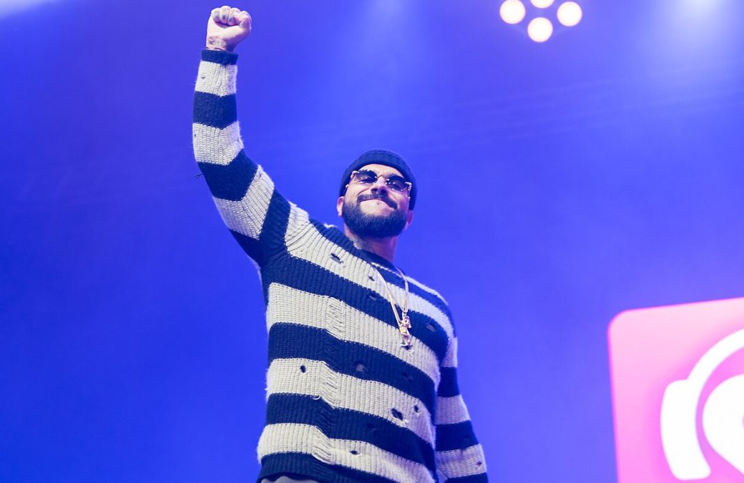 Тимати засветился с красоткой в Сочи: фанаты в шоке — а где беременная Валентина?