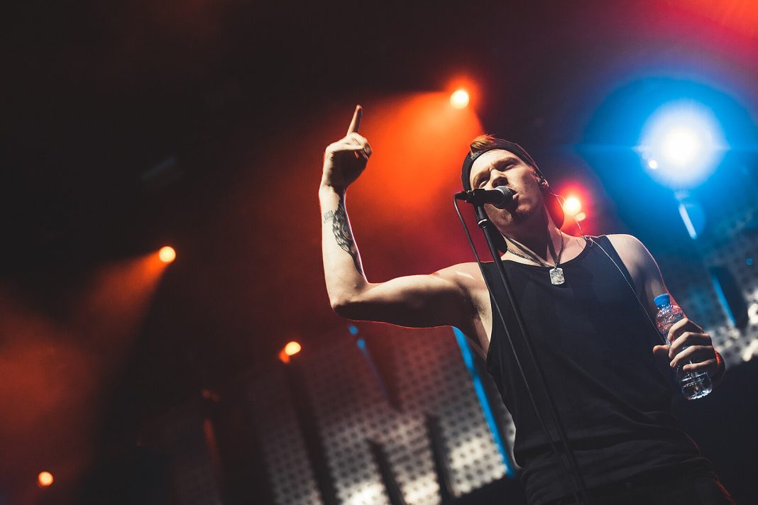 Неизлечимо болен и забыт? Что происходит с Никитой Пресняковым в США