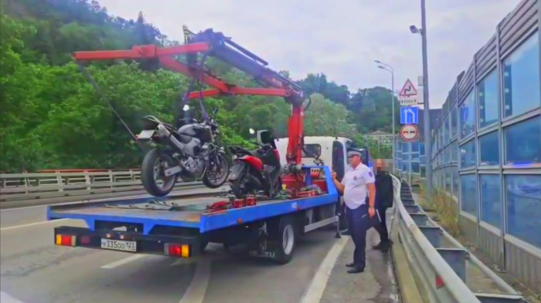 30 административных дел за сутки: в Сочи провели моторейд