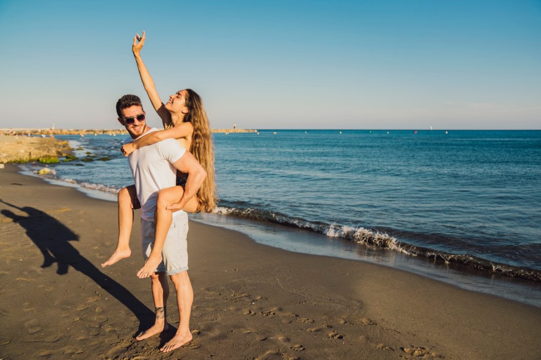 Сколько тратят и где отдыхают молодые россияне в 2025 году