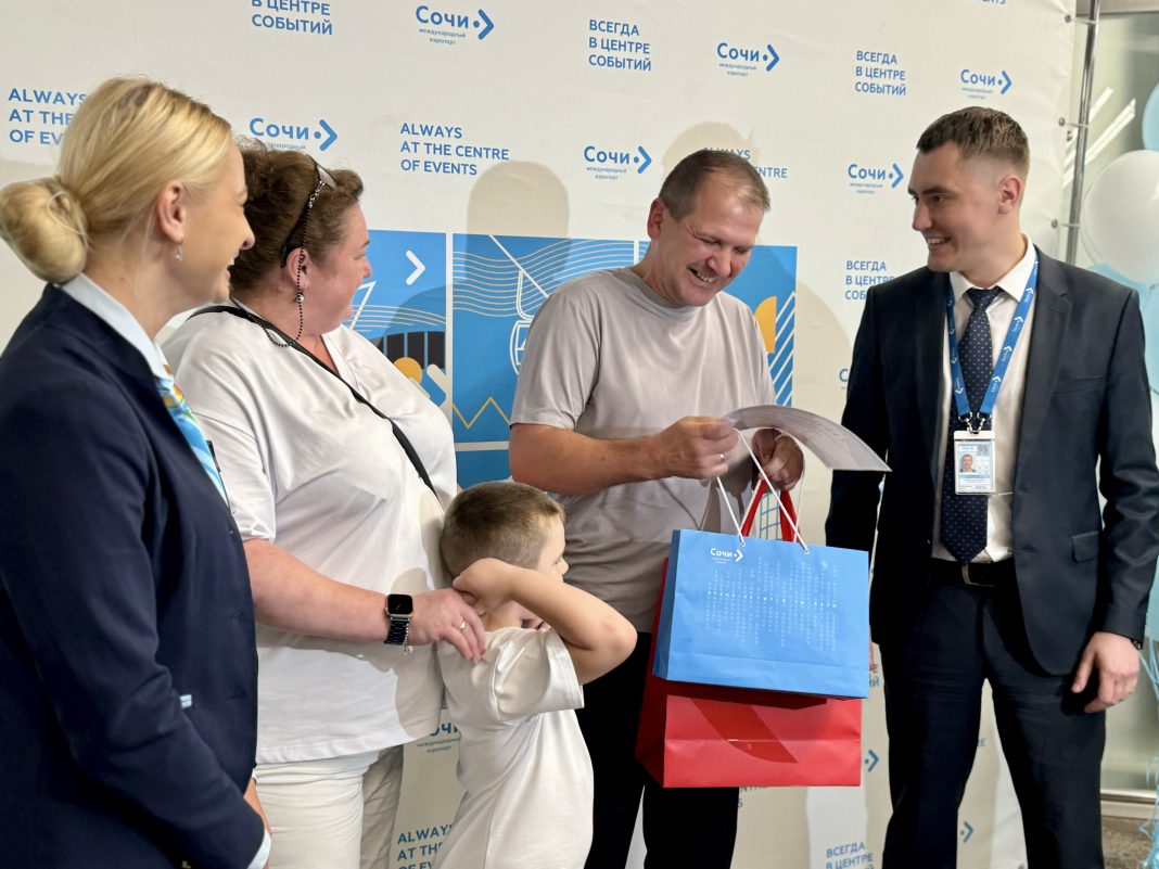 На неделю раньше, чем год назад: Сочи встретил трёхмиллионного туриста