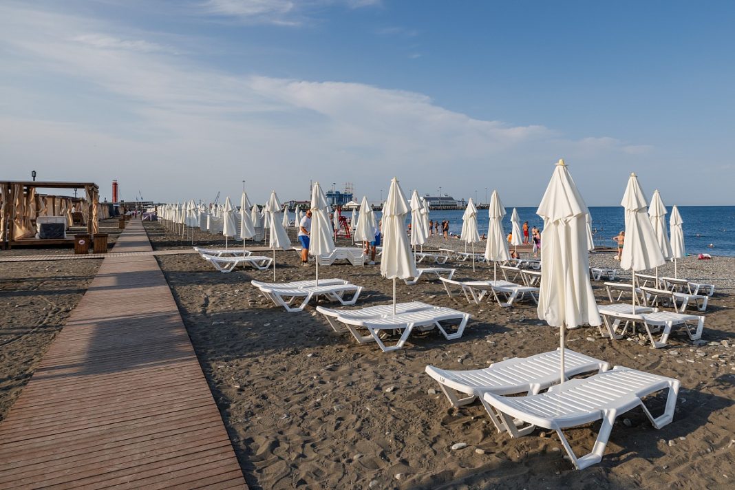 Роспотребнадзор рассказал о состоянии Черноморского побережья в разгар курортного сезона