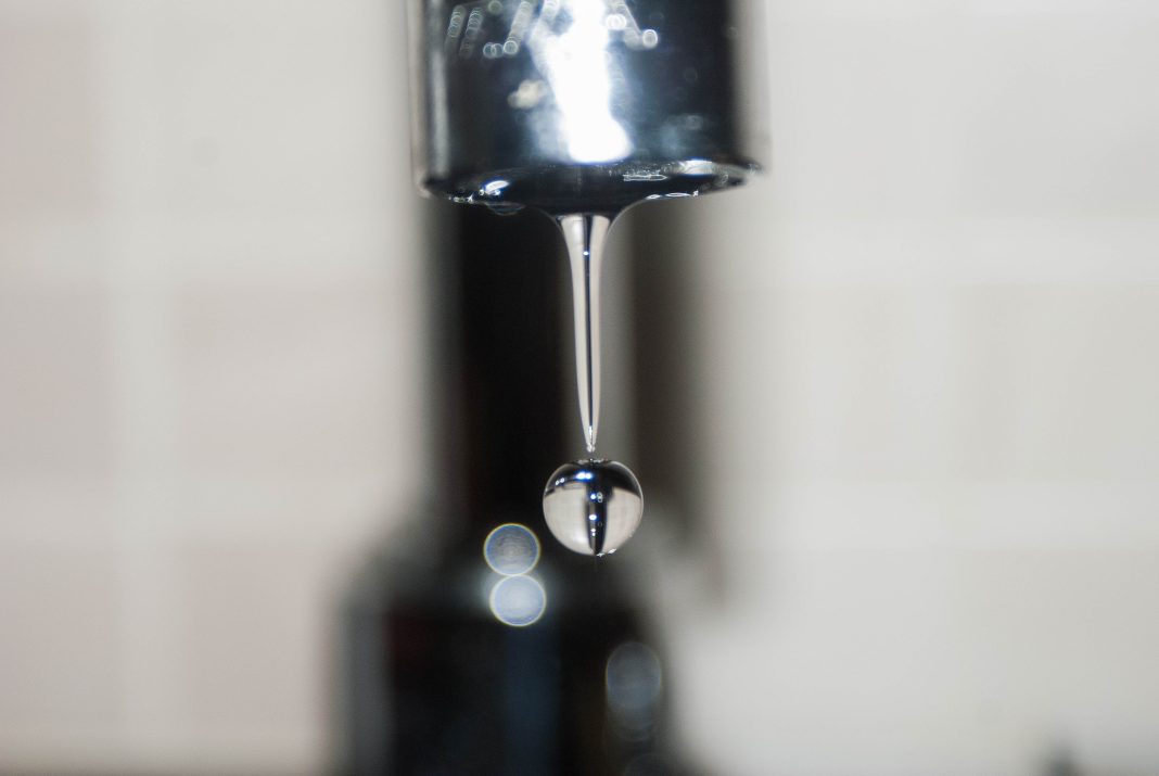 Может не хватить: сочинцев и гостей курорта призвали отказаться от расточительного отношения к воде