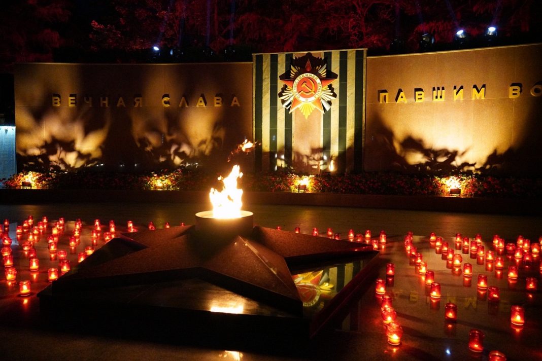 22 июня сочинцы отдают дань уважения павшим воинам в День памяти и скорби