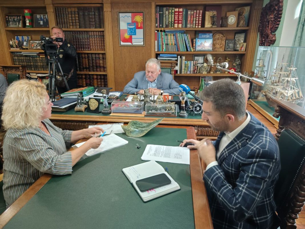 Ответы властей не устроили: с какими проблемами жители Сочи вновь обратились к депутату Затулину