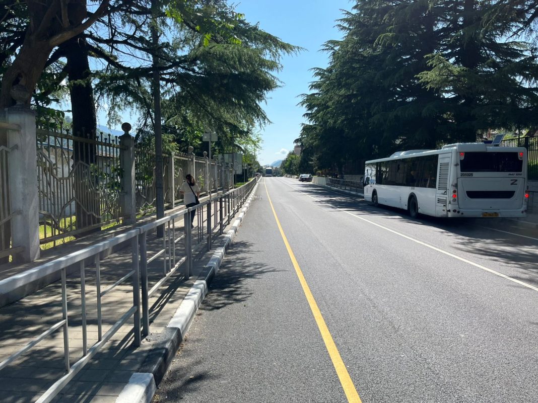 Дорогу в Красной Поляне привели в норму перед наплывом отдыхающих