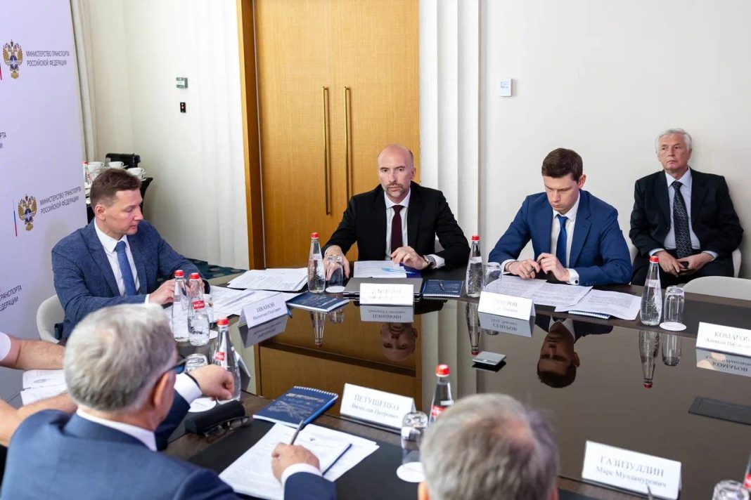 Пересядут на поезда: как туристам добраться до Сочи в период реконструкции аэропорта обсудили в Сириусе