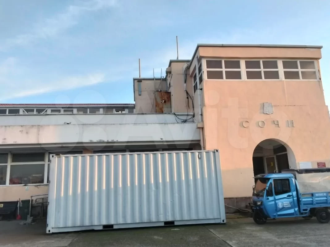 В Сочи за 800 миллионов продают здание бывшей таможни у морвокзала