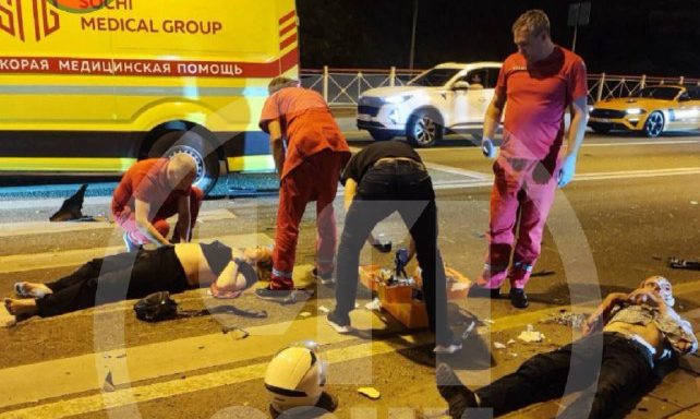 Сразу двое человек пострадали в вечерней аварии в центре Сочи