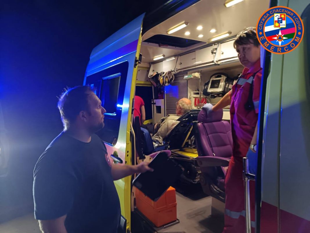 ЧП в горах Сочи: прохожие вызвали помощь для мужчины на маршруте к Бабук-Аулу