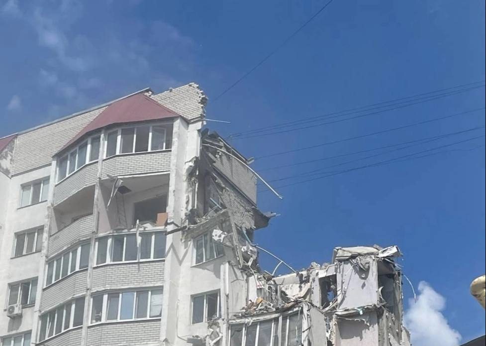 Трагедия в Саратове: взрыв газа в многоэтажке унес жизни троих, включая ребенка