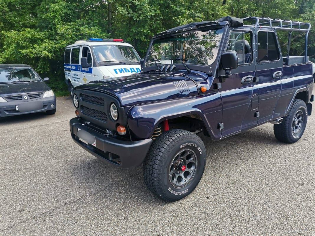 Нелегальный джиппинг: сочинский водитель попался на незаконных перевозках