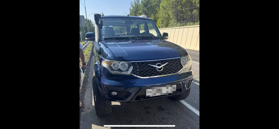 В Сочи задержан джипер-нелегал: полиция арестовала внедорожник