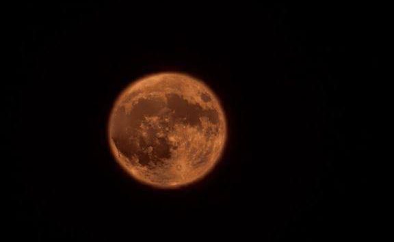 «Оленья Луна» озарила небо Сочи: жители делятся яркими кадрами