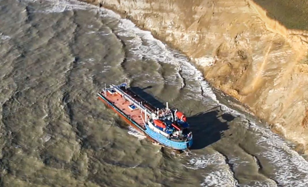 Опровержение: Росприроднадзор не зафиксировал утечек с затонувшего танкера в Черное море