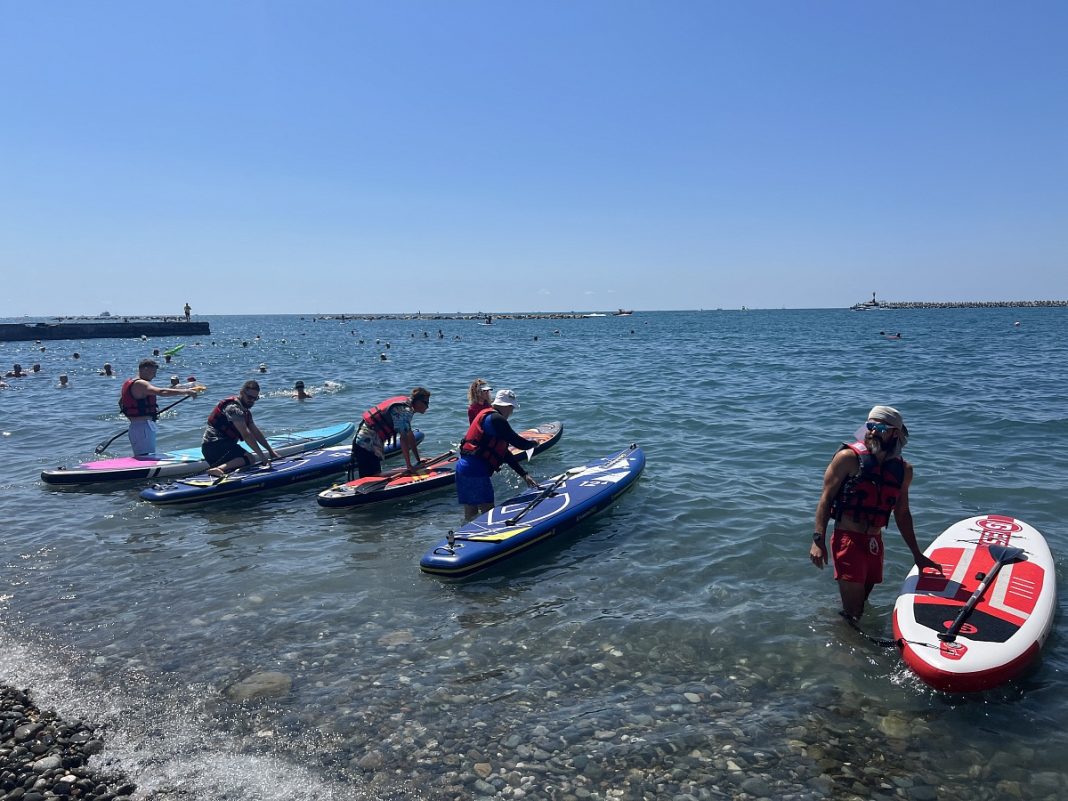 Сто участников и море эмоций: в Сочи завершился Фестиваль сапсерфинга