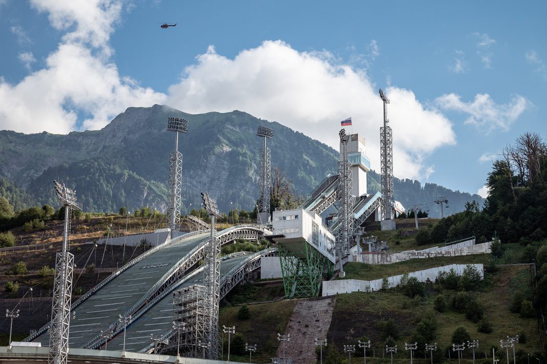 «Горный орёл» расправляет крылья: начался сезон зимних видов спорта в Сочи