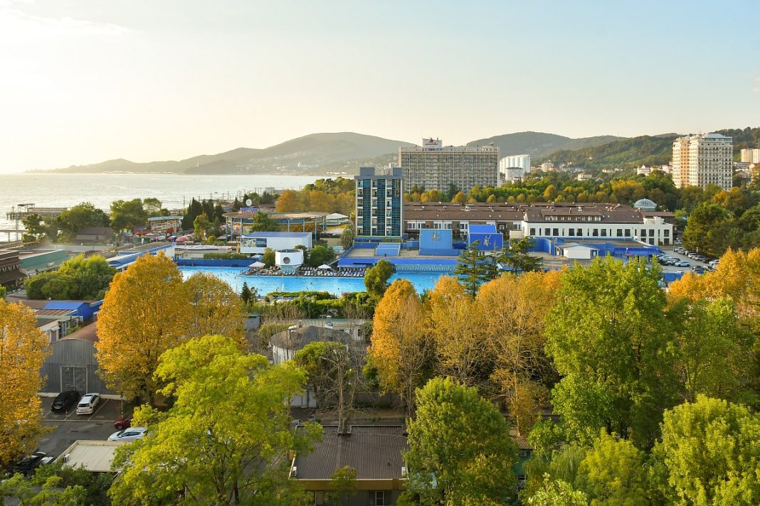 Андрей Прошунин: «Бронирование на бархатный сезон в Сочи достигло 90%»