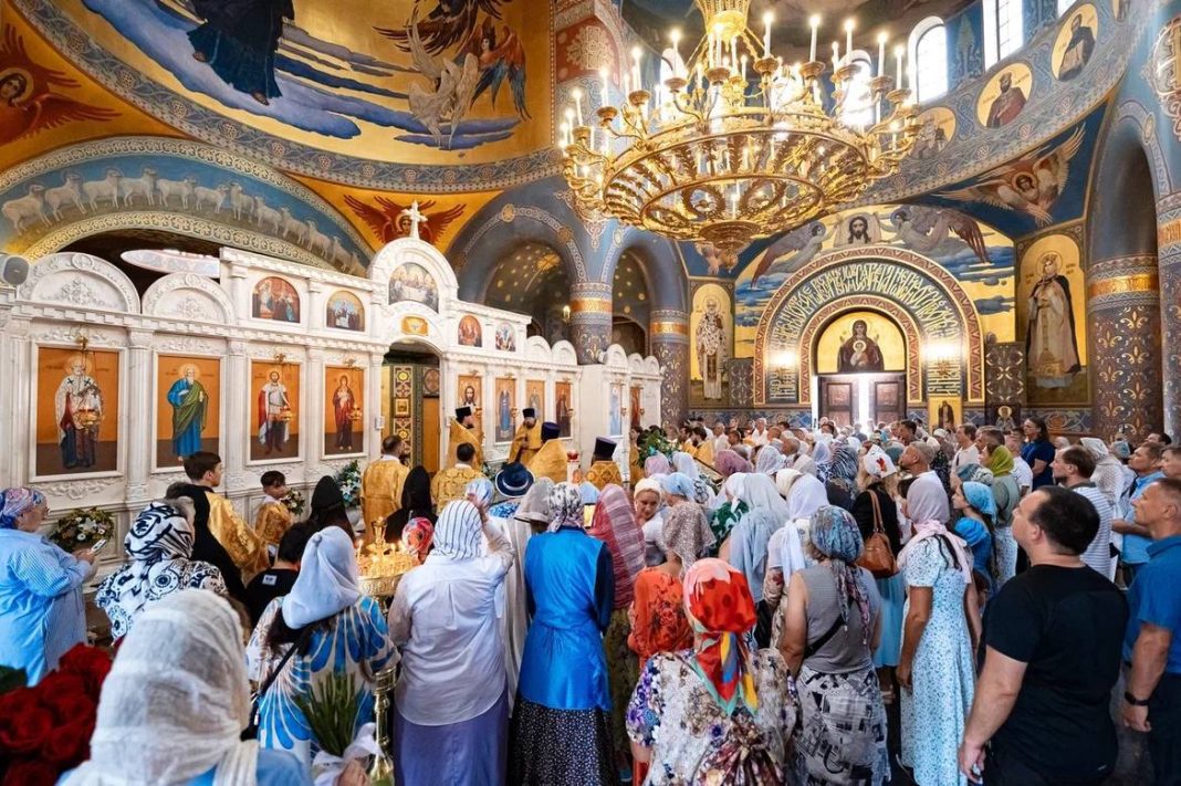 В Сириусе отметят престольный праздник храма Нерукотворного Образа