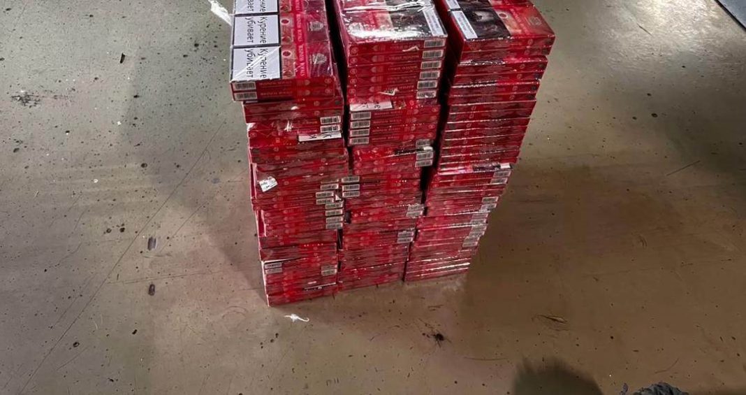 Тайники на границе: в Сочи изъяли партию сигарет на 20 тысяч штук, спрятанную в машинах