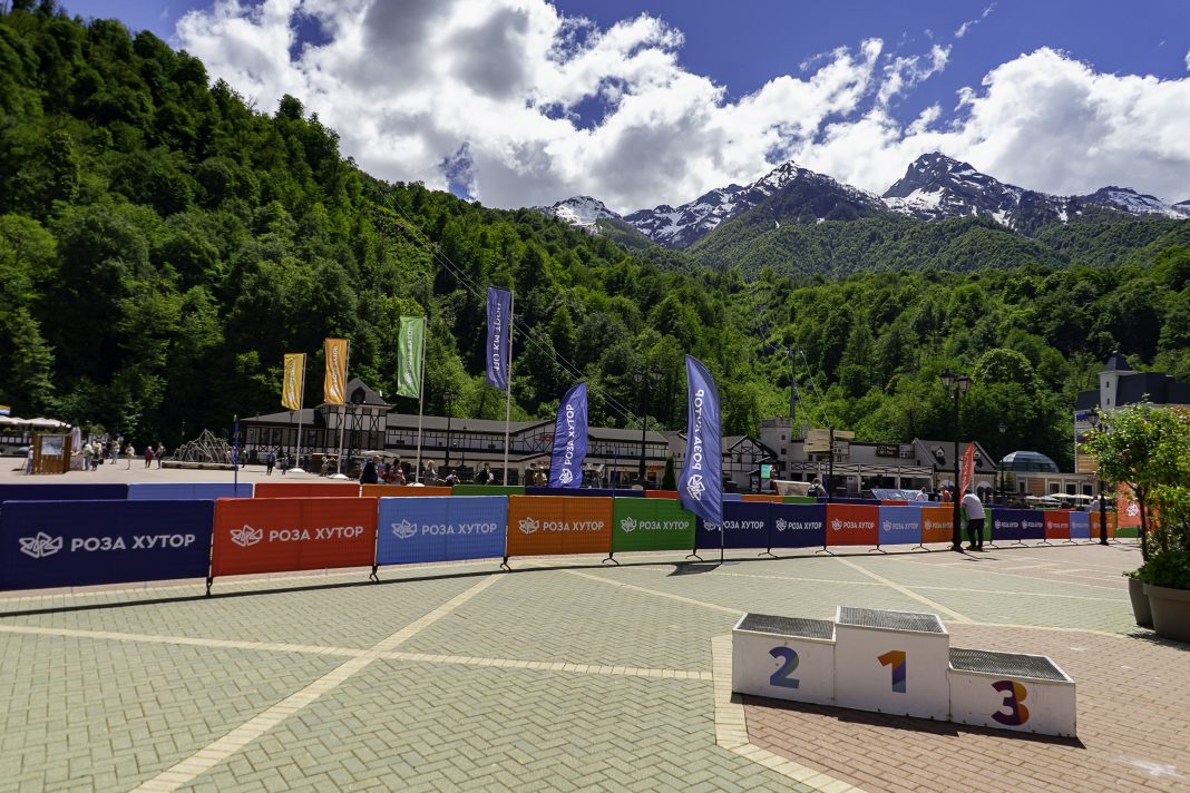 В состязаниях летнего кубка «Хуторенок» приняли участие больше 1000 детей