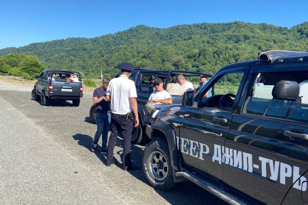 После ДТП с погибшими мэр Сочи поручил провести ревизию всех точек джип-туров