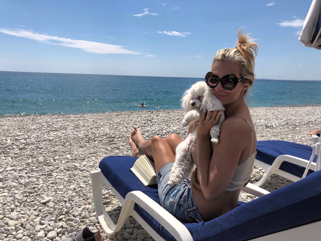 Сочи — лидер по отдыху с питомцами: каждый десятый бронирует отель с животными