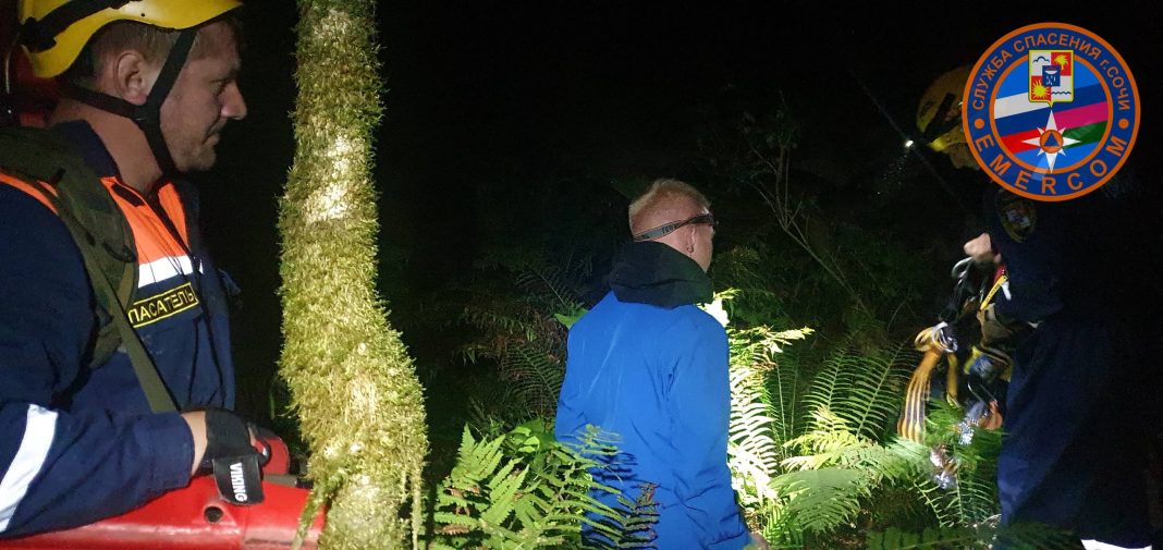 Отчаянный SOS: спасатели Сочи эвакуировали туриста, заблудившегося в районе слияния рек Ажу и Шахе