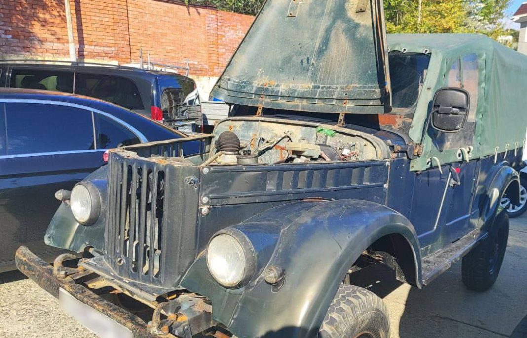 Правоохранители Сириуса обнаружили нарушения во время технического осмотра «ГАЗ 69»